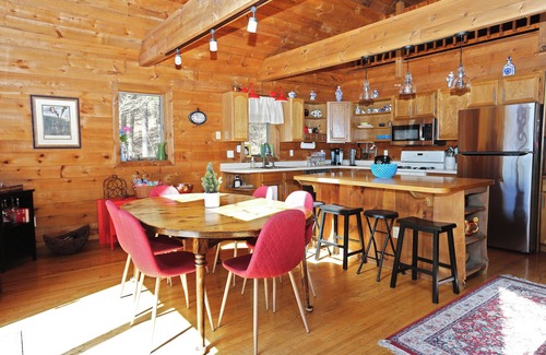 North Blenheim House | Fall Foliage Fun! 1 Mile from Mine Kill State Park! Hiking, Kayaking, Fishing.