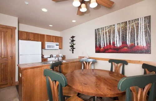 River Run Condo | Fall into Savings! 15% Off Until Nov 30 - Book Now!