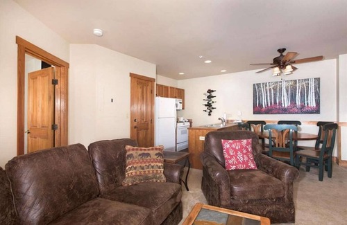River Run Condo | Fall into Savings! 15% Off Until Nov 30 - Book Now!