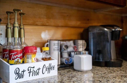 Maggie Valley Cabin | Fall Sunset Views HotTub Games Room Pet Friendly