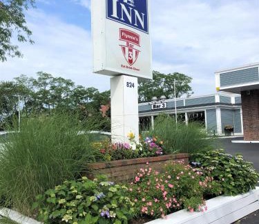 Teaticket Hotel | Falmouth Inn