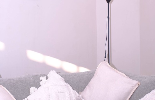 Werribee House | Family And Remote Work Friendly-Only 4 Minutes from The Pacific Werribee
