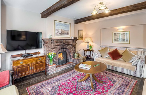 Felpham House | Family beach house sleeps 10 near Goodwood