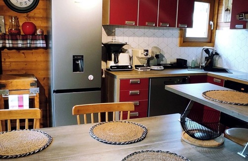 Ban-sur-Meurthe-Clefcy Ski Chalet | Family chalet with authentic charm and forest views. 15 mn from Gérardmer