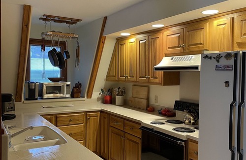 Glen Arbor Cottage | Family Cottage North Shore of Big Glen Lake