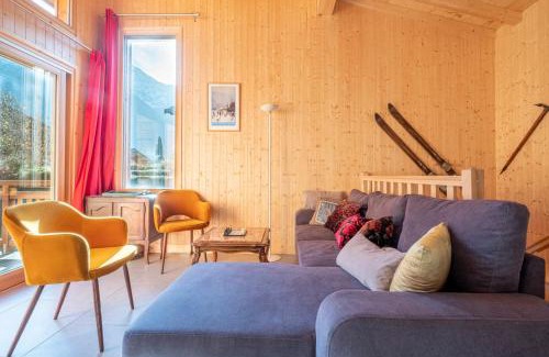 Les Bossons Ski Chalet | Family Cottage With Balcony In Chamonix