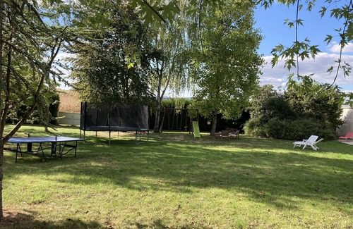 Belleray Villa | Family cottage with private spa & heated pool