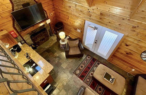 Todd Cabin | Family & Dog Friendly Cozy Todd Cabin with Hot Tub!