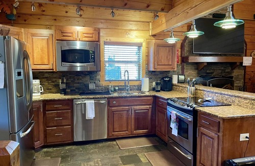 Todd Cabin | Family & Dog Friendly Cozy Todd Cabin with Hot Tub!