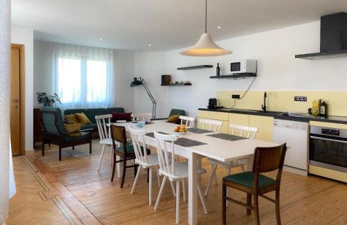 Konterdam Apartment | Family Floor - La Couronne Oostende - Authentiek appartement met veel lichtinval