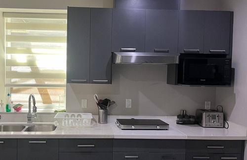 Burnaby Apartment | Family Friendly 2 Bed Rooms Basement Suite The Chateau - ST No. 00177094