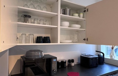 Mapperley Villa | Family-Friendly 2BR Home Ideal for Hospital Stays & Business