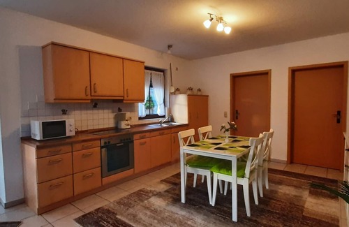 Niederemmel Apartment | family-friendly 3 * apartment on the Middle Moselle