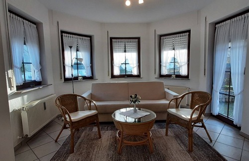 Niederemmel Apartment | family-friendly 3 * apartment on the Middle Moselle