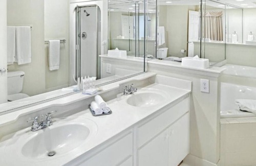 Berkeley Resort | Family Friendly 4 Bedroom Suite @ Greenspring Vacation Resort