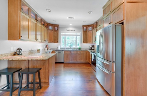 Abbeville House | Family-Friendly Abbeville Home w/Fire Pit & Games