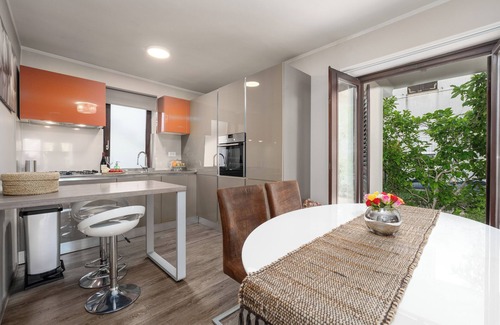 Porec House | Family-friendly, air-conditioned, quiet location, garden, barbecue, pets welcome.