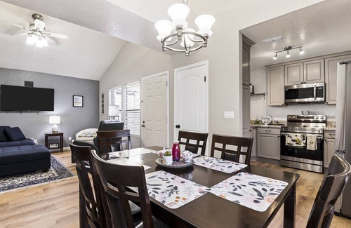 Peters View Condo | Family Friendly Condo in Phoenix Biltmore Corridor