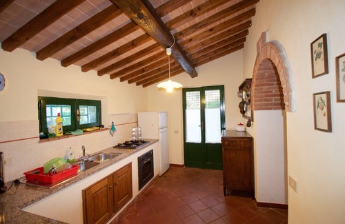 Montescudaio Apartment | Family-friendly house with private garden and private pool for 5 persons