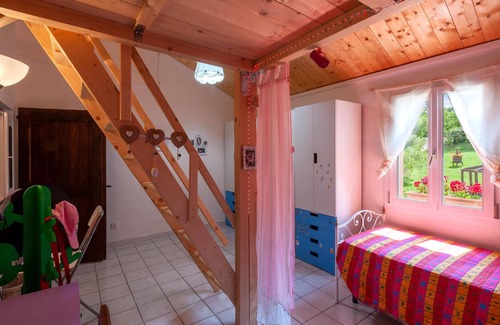 Terre Roveresche House | Family-friendly holiday home with large garden and swimming pool.