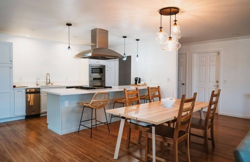 Marina House | Family Friendly Home Near Beach