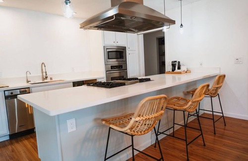 Marina House | Family Friendly Home Near Beach