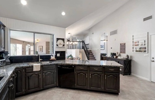 Mesa House | Family Friendly Home on Royal Palms Golf Course