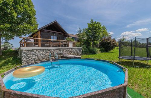 Velike Bloke Ski Chalet | Family Friendly Kraševec Lodge - Happy Rentals