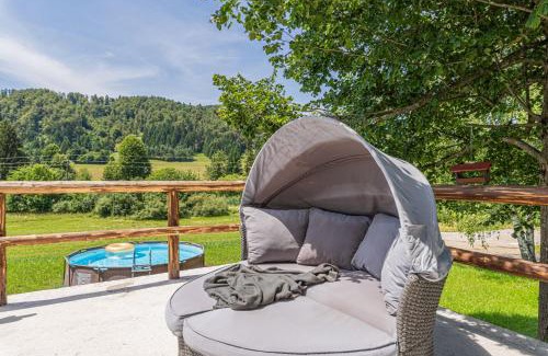 Velike Bloke Ski Chalet | Family Friendly Kraševec Lodge - Happy Rentals