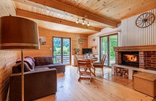 Velike Bloke Ski Chalet | Family Friendly Kraševec Lodge - Happy Rentals