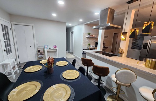 Valley Springs House | Family friendly mountain view, modern retreat.