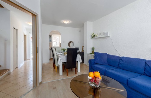 Brulo House | Family-friendly, quiet location, near the beach, barbecue in the garden,