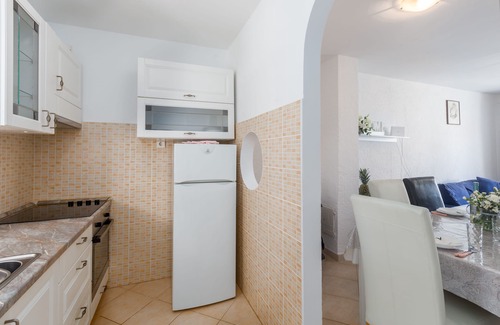 Brulo House | Family-friendly, quiet location, near the beach, barbecue in the garden,