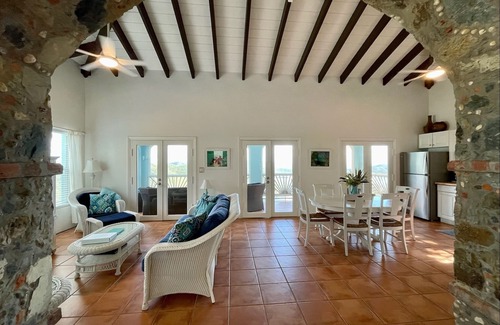 Estate Carolina Villa | Family friendly, stunning views, pool, & AC! Last minute fall discounts!