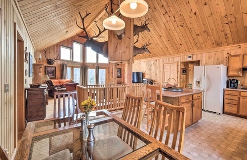 Troy House | Family-Friendly Troy Getaway with Furnished Deck!