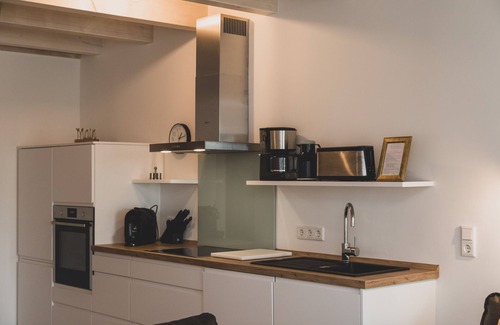 Upleward Apartment | "Family-friendly vacation apartment with garden and close to the North Sea!"