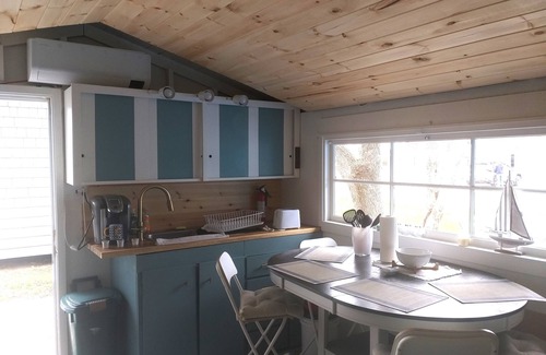 Shediac Cottage | Family fun and sun at Shediac NB. Cottage located in an excellent location.