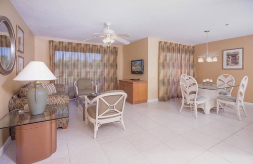 Palm Coast Hotel | Family Getaway! Awesome Accommodation Close to Beverly Beach, w/Kitchen & Golf!