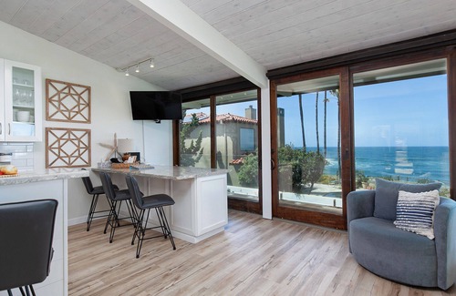 Sunset Cliffs House | Family Getaway in Casa Cordova in Sunset Cliffs NOW W/AC & HEATED POOL!