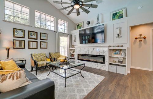 Berkeley Manor House | Family Getaway with Games and Pool in Spring Hill