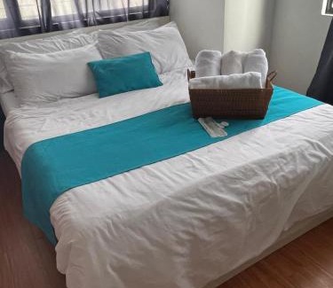 Silang Junction South Apartment | Family Haven Serin West Tagaytay - 6 Pax - Taal View - Full Kitchen - FAST Wi-Fi
