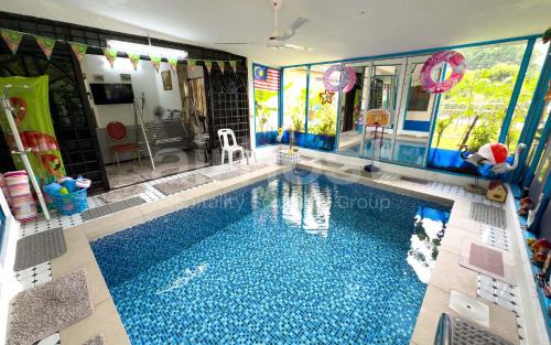 Ampang House | Family Home Ampang Utama with Swimming Pool