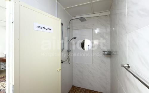 Ampang House | Family Home Ampang Utama with Swimming Pool