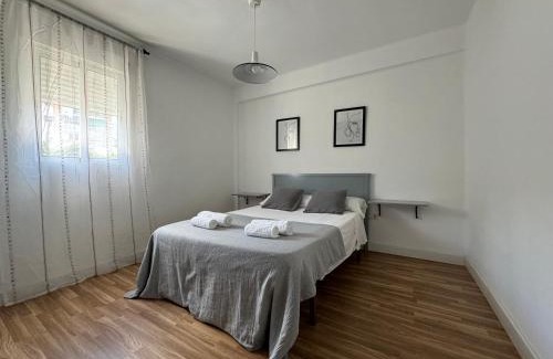 Ciudad Jardin Apartment | Family Home