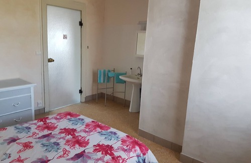 Quierzy House | Family home with 4 bedrooms and large dining room