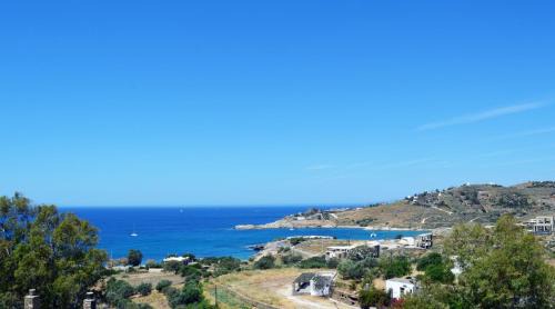 Koundouros House | family home with a fantastic sea view, 5 minutes from the beaches