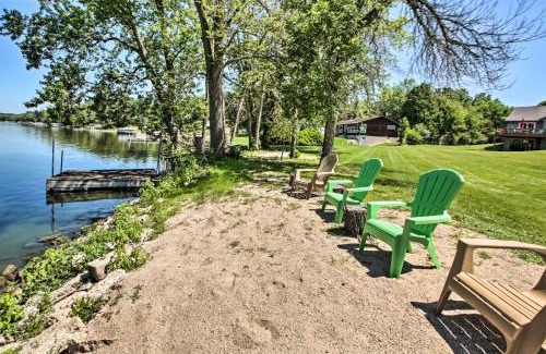 Janesville House | Family Home with Deck, Yard, Dock on Rock River