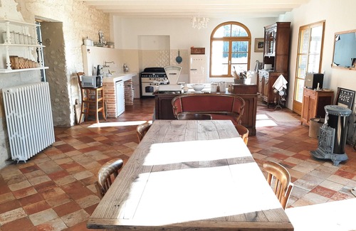 Saint-Germain-dEsteuil House | Family house for 11 in the Médoc