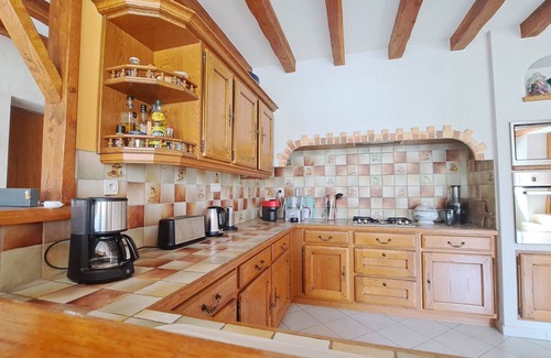 Courcoue House | Family house near Richelieu with swimming pool 12 adults/2 babies