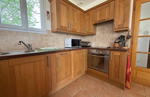 Saint-Mesmin Villa | Family house with private pool and pets allowed in Saint-Mesmin